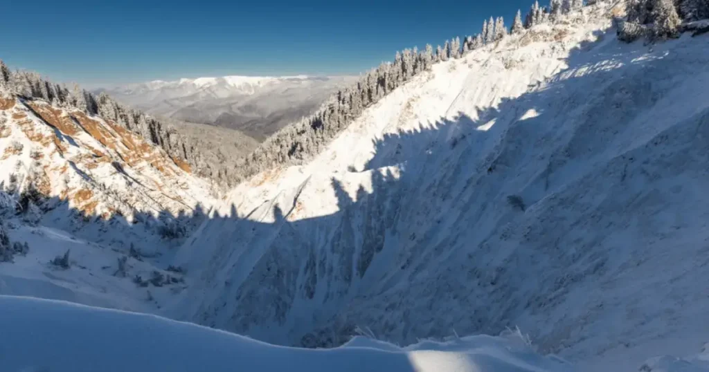 Groapa Ruginoasa iarna