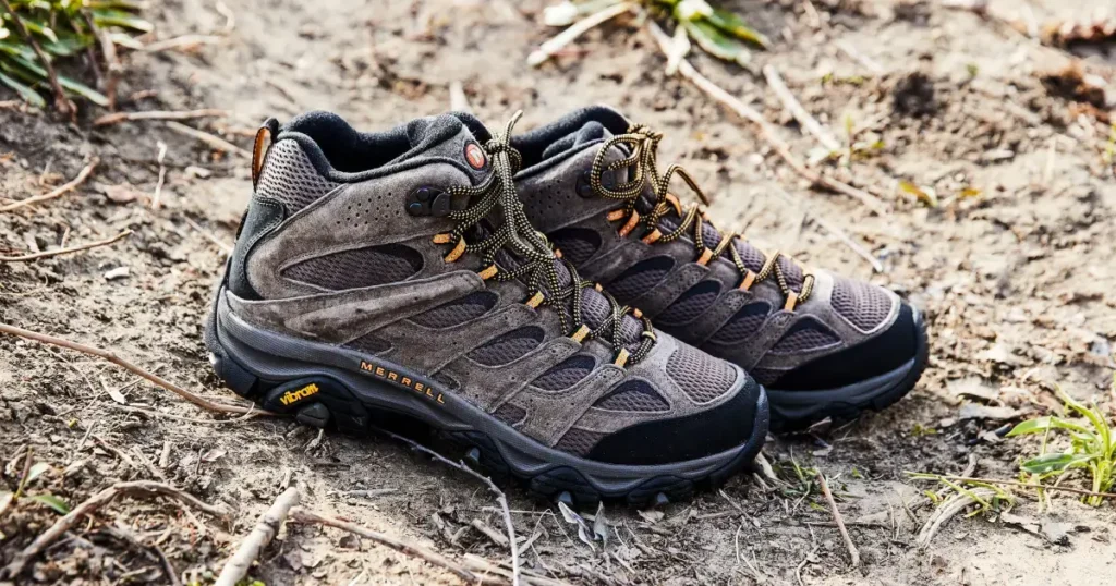 Incaltari de inalta calitate pentru drumetie