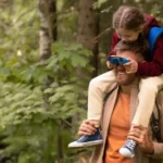 Tata si fiica bucurandu-se impreuna