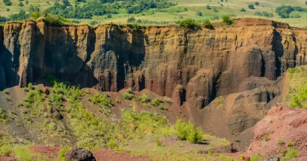Vulcanul Stins Racos