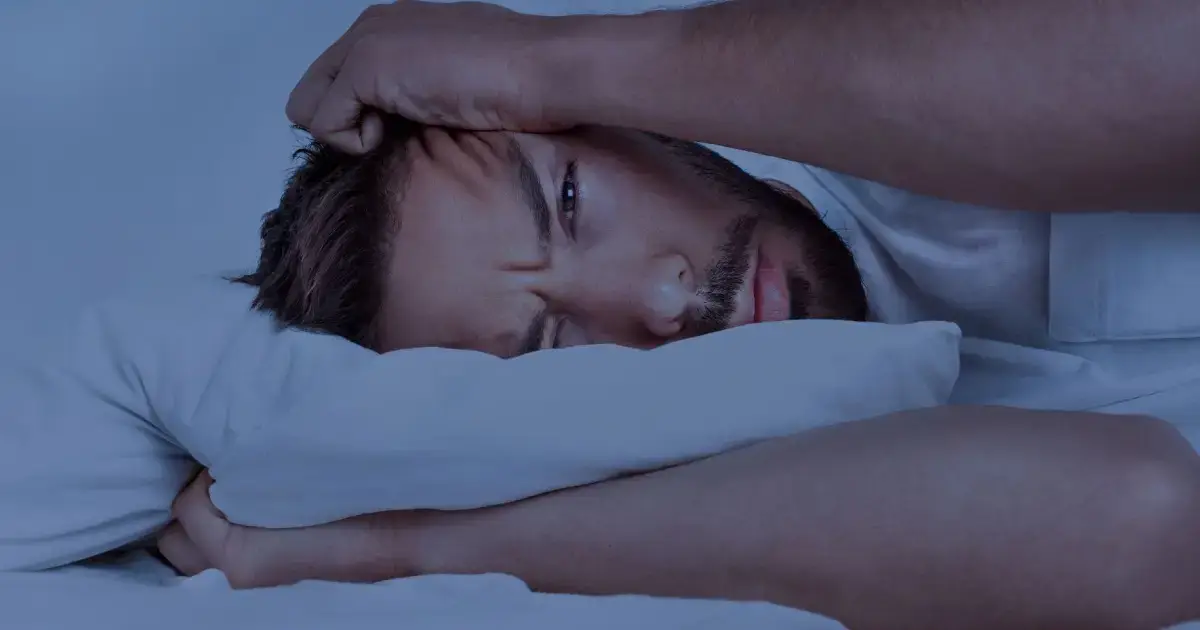 barbat care nu reuseste sa doarma