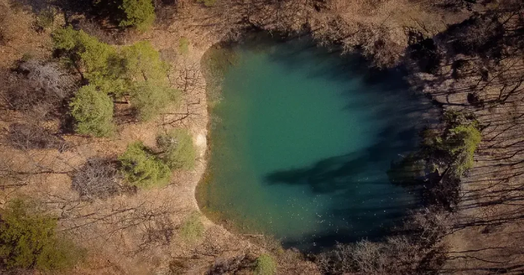 Lacul Albastru toamna